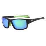 Lentes de sol unisex con montura rectangular negra y lentes espejadas plateadas. Fabricados con plástico reciclado, con filtro UV 400 y polarizados.