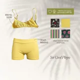 Conjunto de bikini compuesto por un top triangular con breteles regulables y un short de tiro medio, confeccionado en lycra reciclada con protección solar SPF 50.