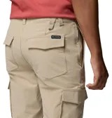 Pantalón cargo Columbia Roc Tech para hombre, color beige, con bolsillos laterales y traseros, tecnología de repelencia Omni-Shield y tejido elástico.