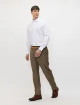 Camisa Harrington Select de vestir, color blanco, de manga larga, con cuello clásico y cierre frontal de botones.