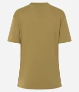 Remera básica de cuello redondo y manga corta, confeccionada en algodón peruano con acabado suedine. Presenta un diseño liso y minimalista, ideal para uso diario.