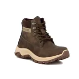 Bota acordonada de cuero sintético color marrón, con caña media, suela de goma y detalle de la marca en el lateral.