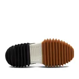 Championes Converse Run Star Motion de corte bajo, con capellada de lona de algodón orgánico en color negro. Presentan una entresuela de plataforma voluminosa con diseño ondulado y una suela dentada de goma en color blanco, negro y suela.