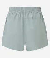 Bermuda deportiva femenina modelo runner color verde menta, con cintura elástica y diseño holgado con bajo redondeado.
