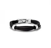 Pulsera de cuero trenzado color negro con detalles de circunferencias plateadas y cierre magnético plateado.