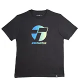 Remera de manga corta Topper color negro jaspeado, con cuello redondo y estampa frontal con logo circular y el hashtag #BEPARTOF en degradado de azul a amarillo.