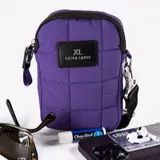 Bandolera mini color violeta, confeccionada en PU símil cuero, con correa regulable, acceso con cierre, bolsillo interno con cierre y herrajes plateados.