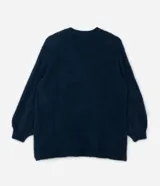 Cardigan abierto de punto pesado con textura peludita, manga larga y diseño alargado. Prenda versátil de corte holgado.