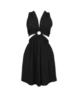 Vestido corto negro con escote halter, corte en la cintura con abertura en los laterales y falda acampanada.