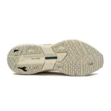 Championes deportivos Diadora Mythos Blushield Volo 3 Gold, color crema/beige, con detalles en negro, dorado y una pequeña bandera italiana en el lateral. Presentan tecnología BLUSHIELD en la suela.