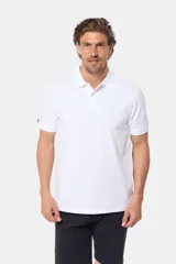 Remera polo azul con cuello en rib y botones personalizados.