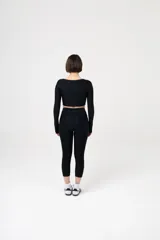 Calza negra de largo 3/4.