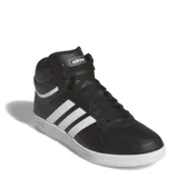 Championes de corte medio Adidas Hoops 4.0 Mid, color negro con las icónicas tres tiras laterales en blanco y suela de goma blanca. Confeccionados en cuero sintético con detalles de gamuza en la puntera.