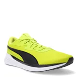 Championes de running Puma modelo Night Runner V3, color verde lima con detalles en negro y suela blanca. Presentan diseño de malla transpirable, cierre con cordones y plantilla SOFTFOAM+ para mayor amortiguación.
