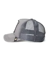 Gorra trucker Goorin Bros modelo Silver Fox de color gris con visera curva y malla trasera. Cuenta con un parche frontal bordado con la ilustración de un zorro y la leyenda 'Silver Fox'.