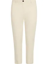 Pantalón chino color crema de corte slim.