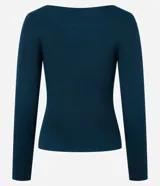 Blusa Marfinno de punto color terracota, con escote bote y diseño de textura acanalada vertical de manga larga.