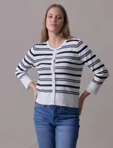 Cardigan tejido en hilado fino, marca Cable & Gauge, con rayas horizontales negras y blancas. Tiene abertura central con botones y cuello redondo.