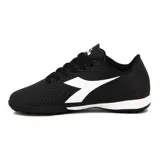 Championes de fútbol Diadora Futbol 5 Striker Ii Tf, color negro con detalles en blanco.