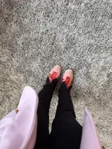 Calza negra de morley con cierres de 15 cm en el bajo, para usar como semi Oxford o abierta.