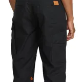 Pantalon de trabajo Volcom modelo Caliper II, de corte relajado y tiro medio. Confeccionado en lona resistente con costuras reforzadas en las rodillas y bolsillos laterales tipo cargo.