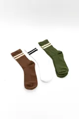 Pack de tres pares de medias estilo crew acanaladas, en colores marrón, blanco y verde militar, con dos líneas horizontales contrastantes en la parte superior.