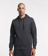 Buzo deportivo con capucha, color gris oscuro, con cierre frontal y bolsillos laterales.