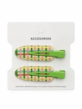 Par de pinzas para el pelo con diseño a cuadros multicolor en tonos amarillo, verde, rosado y celeste, con estructura verde.