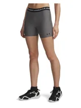 Calza corta deportiva Under Armour HeatGear Middy de color gris melange, ajustada al cuerpo, con cintura elástica ancha negra con el logo de la marca en contraste y pequeño logo estampado en el lateral.