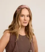 Pañuelo rectangular de satén con estampado animal print de serpiente.