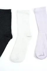 Pack de tres pares de medias estilo crew con acabado brillante con lúrex, en colores negro, blanco y lila.