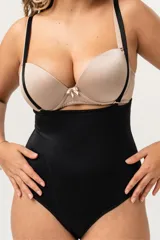 Faja abdominal colaless negra reforzada en la zona abdominal, confeccionada en lycra con breteles desmontables y regulables.