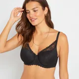 Sujetador negro de encaje con relleno, breteles regulables y cierre trasero con gancho.