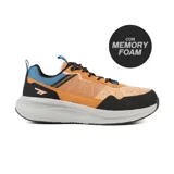 Championes Hi-Tec Neil color naranja, negro y celeste, con capellada de cuero sintético y suela de goma.