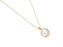 Collar de plata 925 con baño de oro, dije de media perla y circonias.