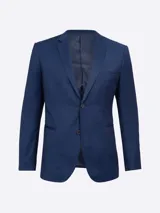Traje de corte slim compuesto por saco de dos botones con solapas clásicas y bolsillos laterales, y pantalón de vestir a juego con bolsillos frontales y traseros.