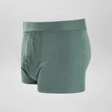 Pack de tres boxers de algodón en tonos gris, verde y verde oscuro, con cintura elástica.