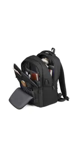 Mochila porta laptop color negro, con múltiples compartimentos con cierre, bolsillo frontal, bolsillos laterales de red y correas ajustables acolchadas.