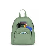 Mochila Jansport Half Pint color verde, de tamaño pequeño, con un compartimento principal con cierre, un bolsillo frontal con cierre y asa de mano en la parte superior.