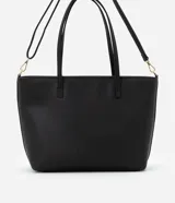 Cartera shopper grande de PU con textura safiano, detalle de recorte satinado y correa larga.
