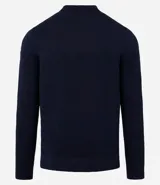 Suéter de punto para hombre con cuello redondo y manga larga. Presenta un diseño combinado con una parte superior lisa y una parte inferior con canalé texturizado horizontal. Marca Marfinno.