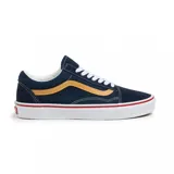 Championes Vans modelo Old Skool, color azul marino con la icónica banda lateral en color mostaza. Presentan suela de goma blanca con una línea roja decorativa, cordones blancos y construcción en lona y gamuza.