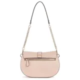 Cartera tipo saddle bag de Guess en color rosa, con estructura firme, solapa frontal con cierre de hebilla decorativa y logo metálico G. Incluye una correa de hombro con cadena metálica y detalles en cuero sintético.
