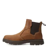 Botas Chelsea Caterpillar modelo Practitioner, confeccionadas en cuero color beige oscuro. Presentan paneles laterales elásticos en color marrón, costuras reforzadas en contraste y suela de goma dentada para mayor tracción.