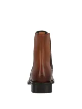 Botines chelsea de cuero color marrón tostado, con paneles elásticos laterales en tono marrón oscuro, taco cuadrado bajo y puntera redonda.