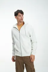 Canguro básico blanco de felpa con friza, cierre frontal metálico y capucha con cordón ajustable.