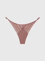 Colaless color rosa viejo con encaje floral y laterales de tiras finas.