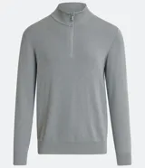 Suéter gris de viscosa texturizada, corte comfort, con cuello alto y cierre de cremallera.