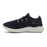 Championes deportivos Fila Intruder, color azul marino con detalles en rojo y blanco.