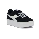 Championes Diadora modelo Bamplat de plataforma, color negro con detalles en blanco y cordones blancos.